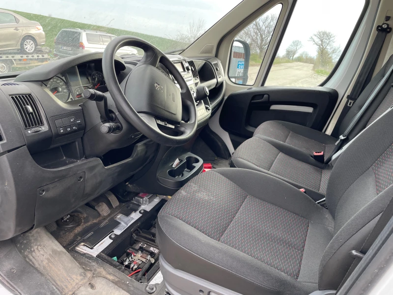 Peugeot Boxer 2.2 BlueHDI, снимка 5 - Бусове и автобуси - 49667627