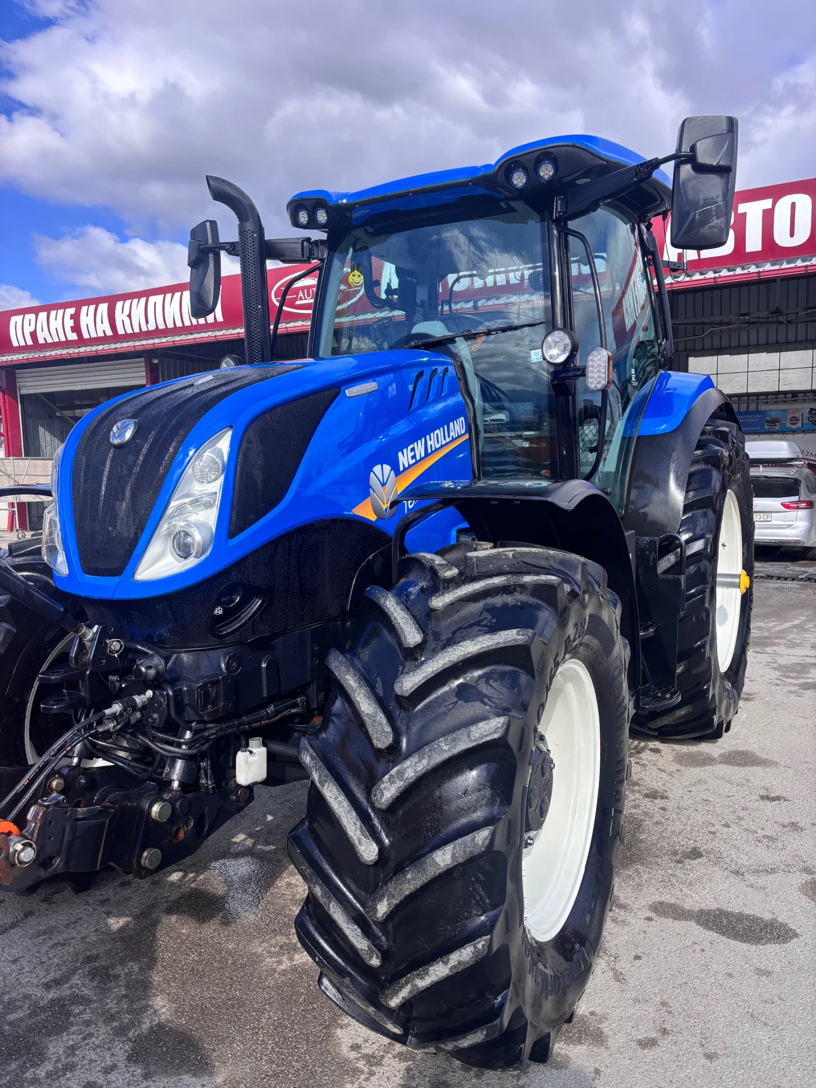 Трактор New Holland Т6 180, снимка 3 - Селскостопанска техника - 53739196
