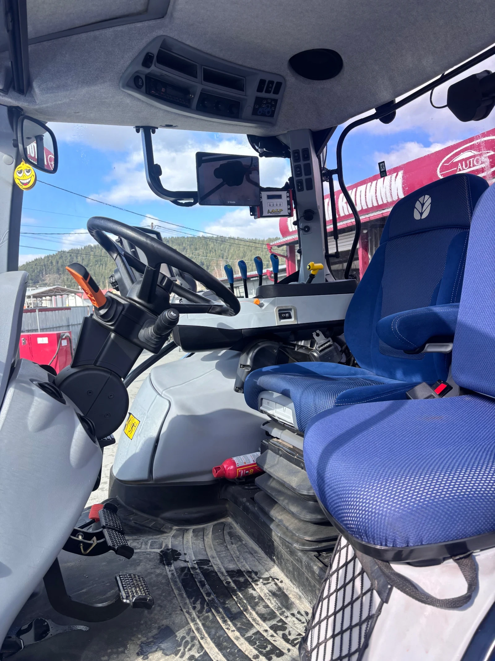 Трактор New Holland Т6 180, снимка 4 - Селскостопанска техника - 53739196