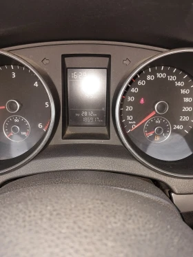 VW Golf 2.0 110кс - 3100 € / 6063.07 лв. - 97225103 8