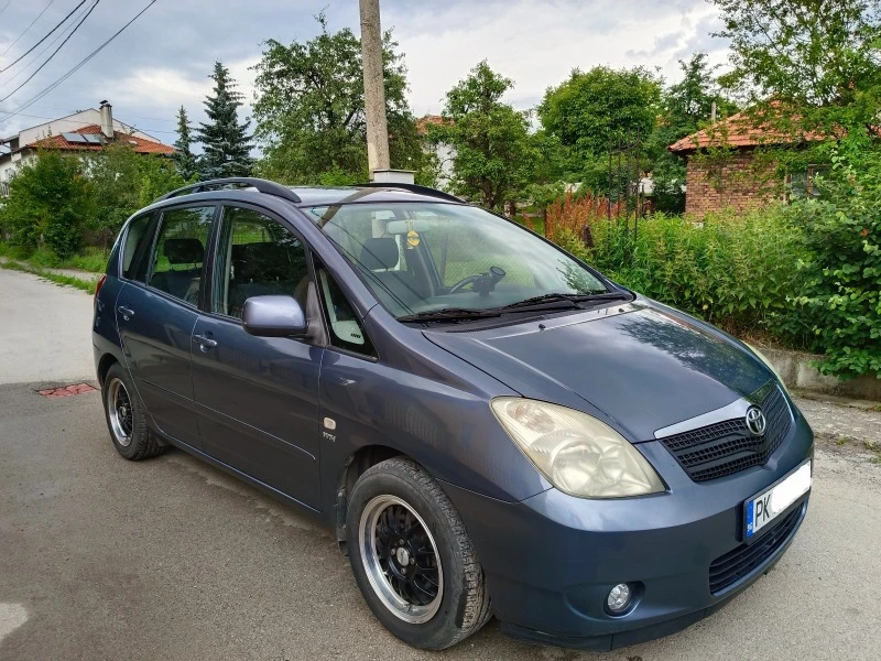 Toyota Corolla verso, снимка 4 - Автомобили и джипове - 46720138