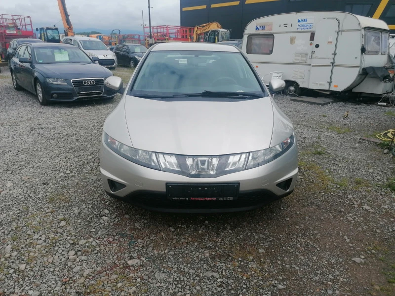 Honda Civic 1.8i 6skorosti, снимка 1 - Автомобили и джипове - 45822700