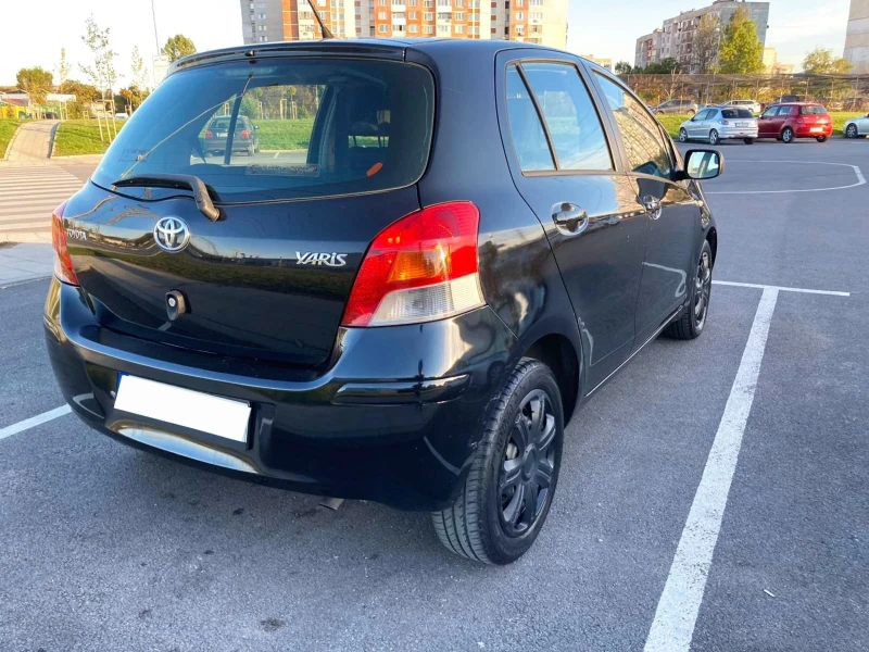 Toyota Yaris, снимка 2 - Автомобили и джипове - 48004228