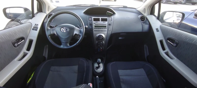 Toyota Yaris, снимка 3 - Автомобили и джипове - 48004228