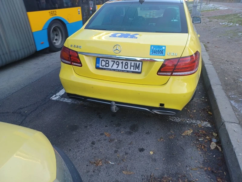 Mercedes-Benz E 200 TAXI, снимка 2 - Автомобили и джипове - 48111446