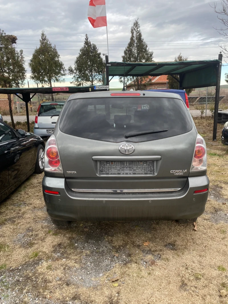 Toyota Corolla verso 1.6 i facelift, снимка 3 - Автомобили и джипове - 49136646