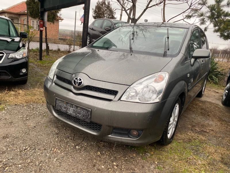 Toyota Corolla verso 1.6 i facelift, снимка 1 - Автомобили и джипове - 49136646