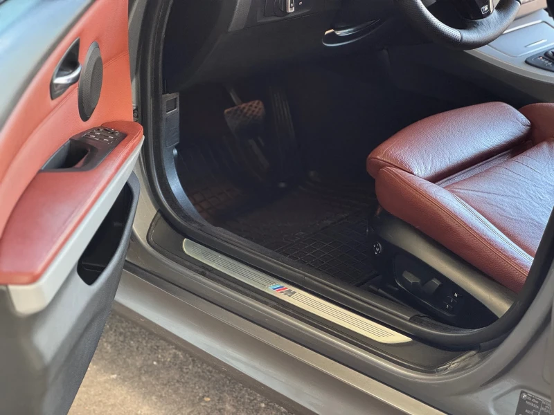 BMW 325 LCI XDrive, снимка 11 - Автомобили и джипове - 51254834