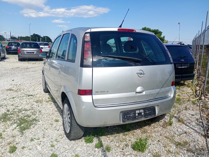 Opel Meriva 1.4i.Бензин.Перфектна, снимка 4 - Автомобили и джипове - 50349262