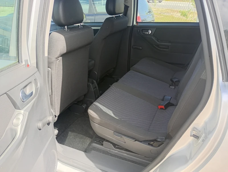 Opel Meriva 1.4i.Бензин.Перфектна, снимка 9 - Автомобили и джипове - 50349262