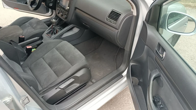 VW Golf 1.9TDI 105 BKC, снимка 8 - Автомобили и джипове - 52376459