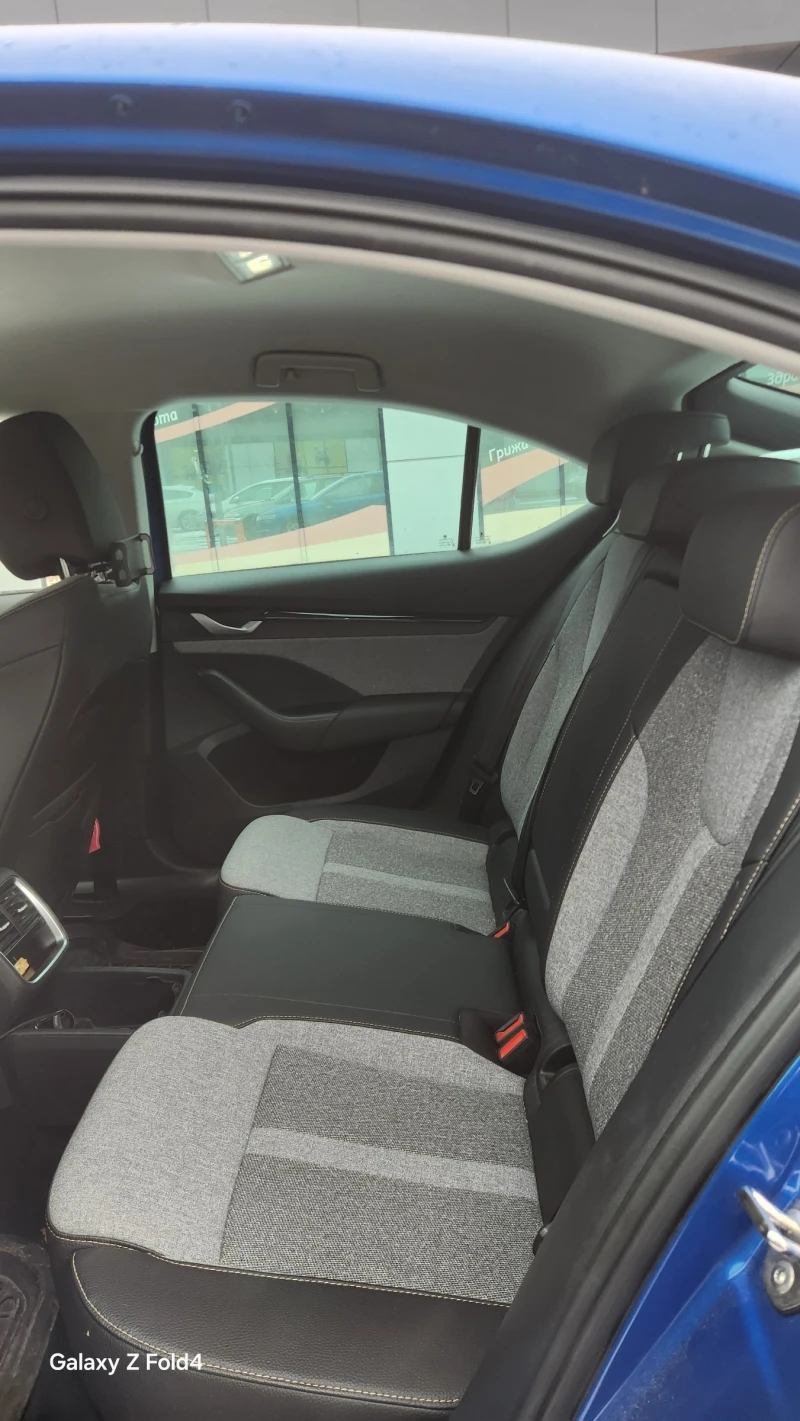 Skoda Octavia 1.5 DSG m-HEV, снимка 10 - Автомобили и джипове - 53196775