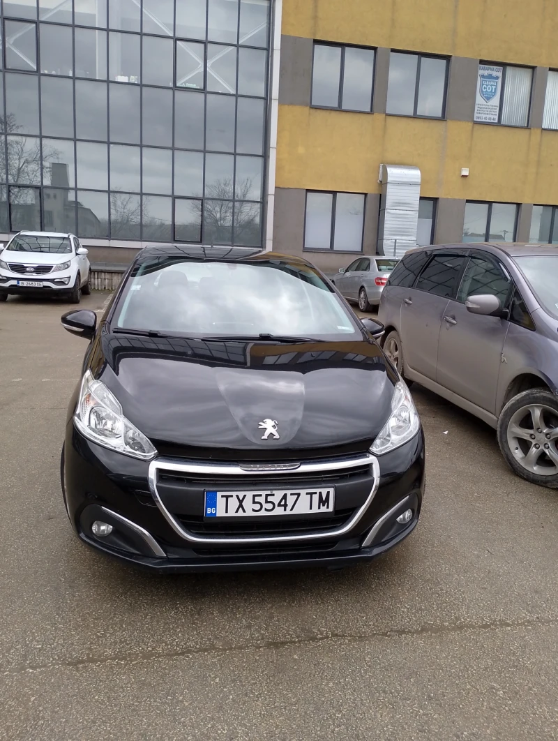 Peugeot 208, снимка 2 - Автомобили и джипове - 53236348