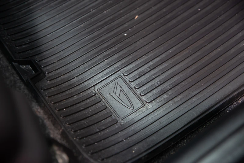 Daihatsu Sirion 1.4 98кс АВТОМАТИК* , снимка 14 - Автомобили и джипове - 53260200