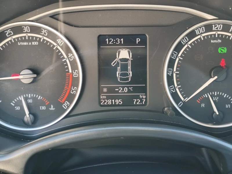 Skoda Octavia RS 2.0 TDI DSG 170 к.с. | 2013 | Комби | Нем, снимка 12 - Автомобили и джипове - 53570559