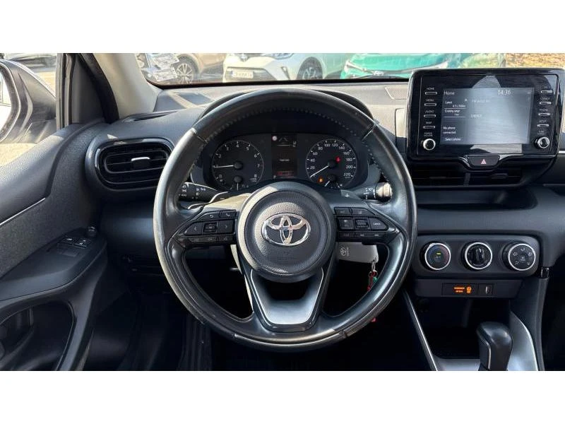 Toyota Yaris 1.5 CVT COMFORT, снимка 9 - Автомобили и джипове - 53766599