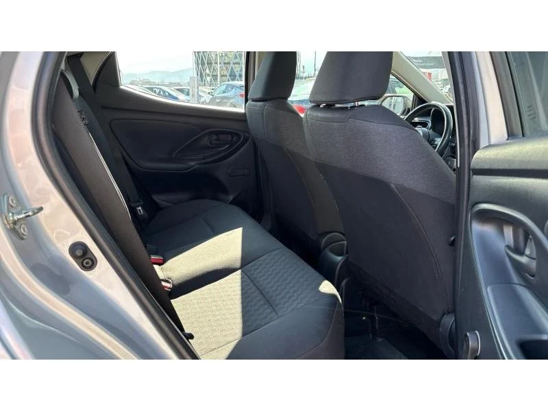 Toyota Yaris 1.5 CVT COMFORT, снимка 7 - Автомобили и джипове - 53766599