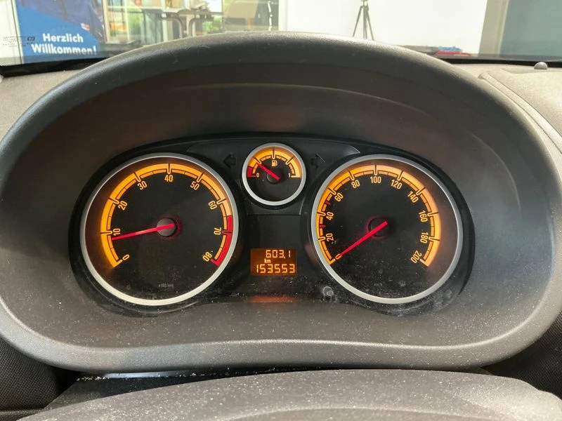 Opel Corsa Corsa 1.4 Satellite, снимка 4 - Автомобили и джипове - 55387577