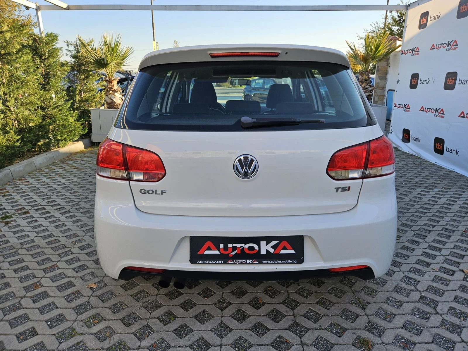 VW Golf 1.4TSI-122кс= 6СКОРОСТИ= НАВИ= SPORT - изображение 4