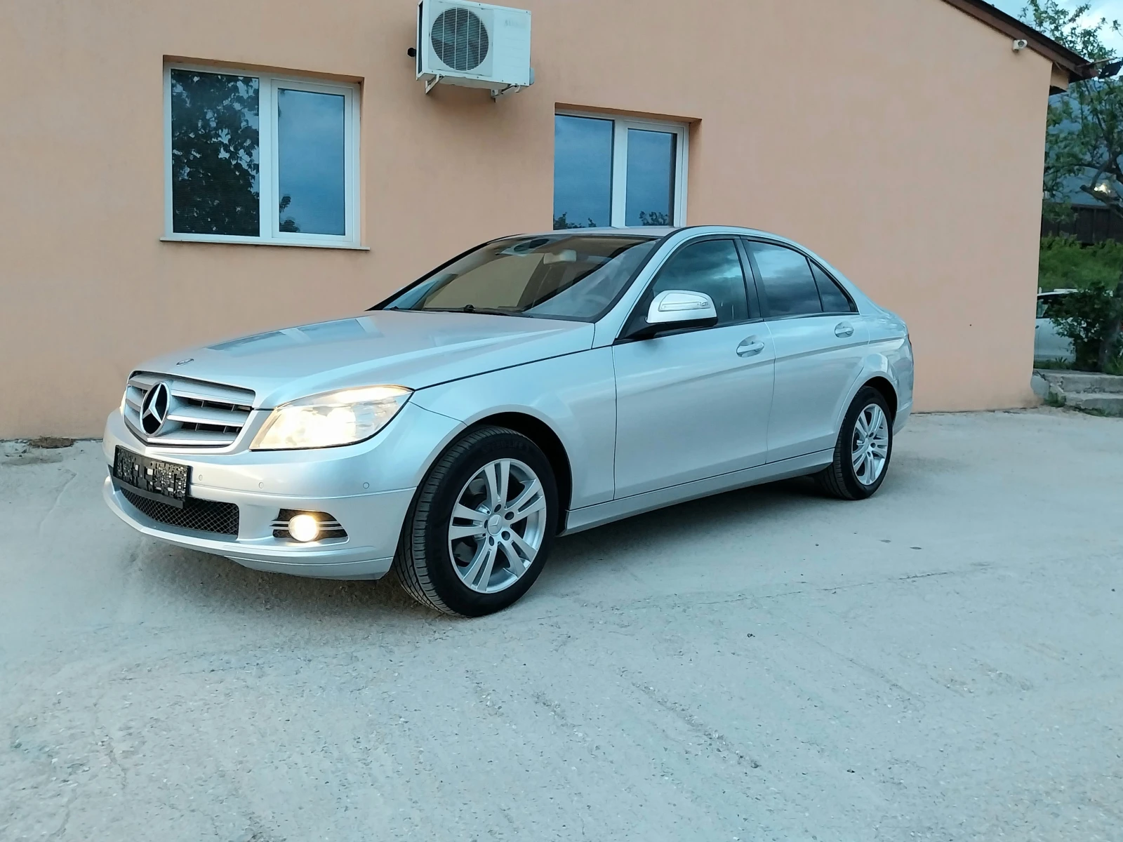 Mercedes-Benz C 200 //2.2 CDI //NAVI//FULL//136кс!!!НОВА-ОМ646 - изображение 2
