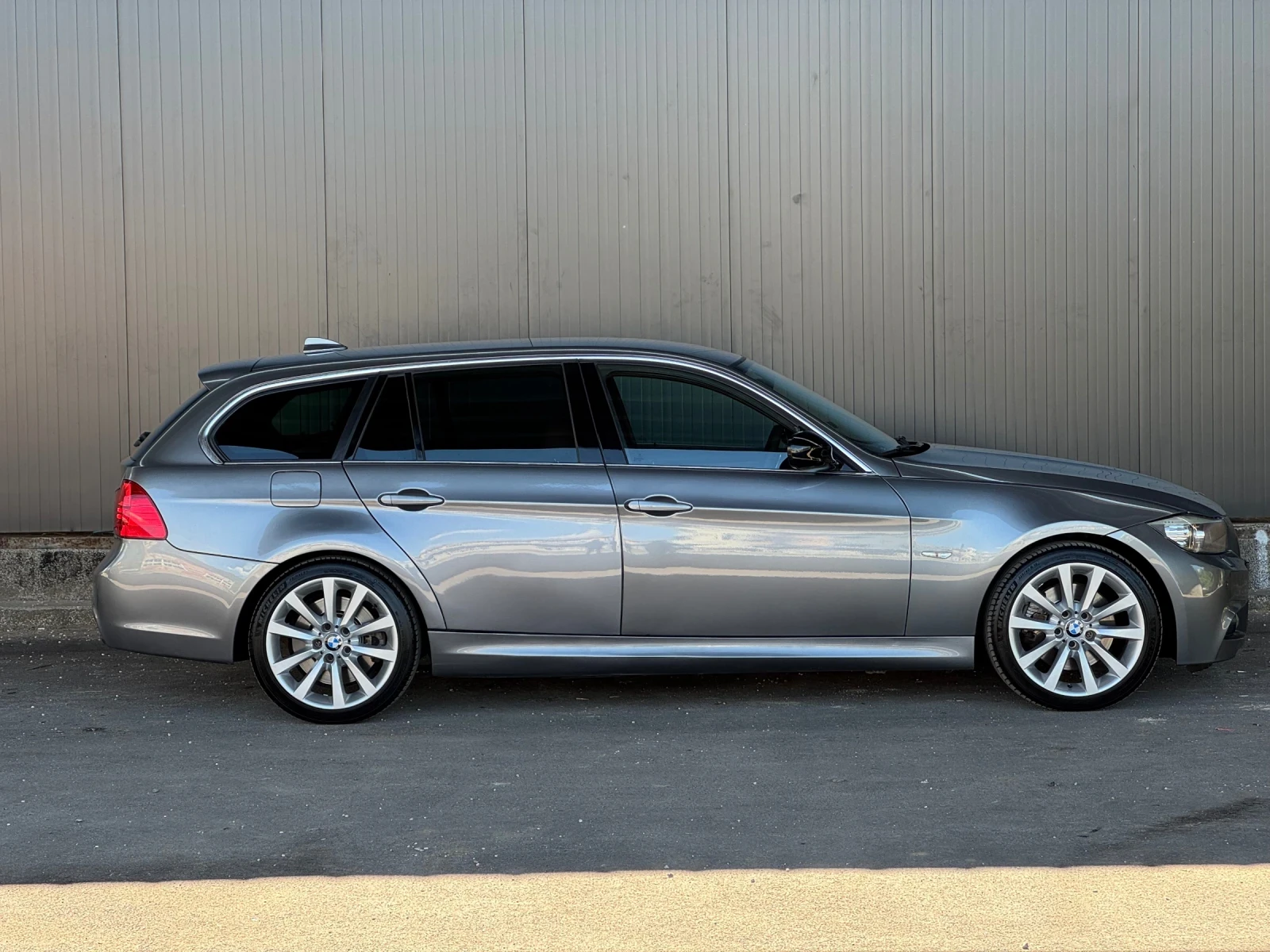 BMW 325 LCI XDrive - изображение 7