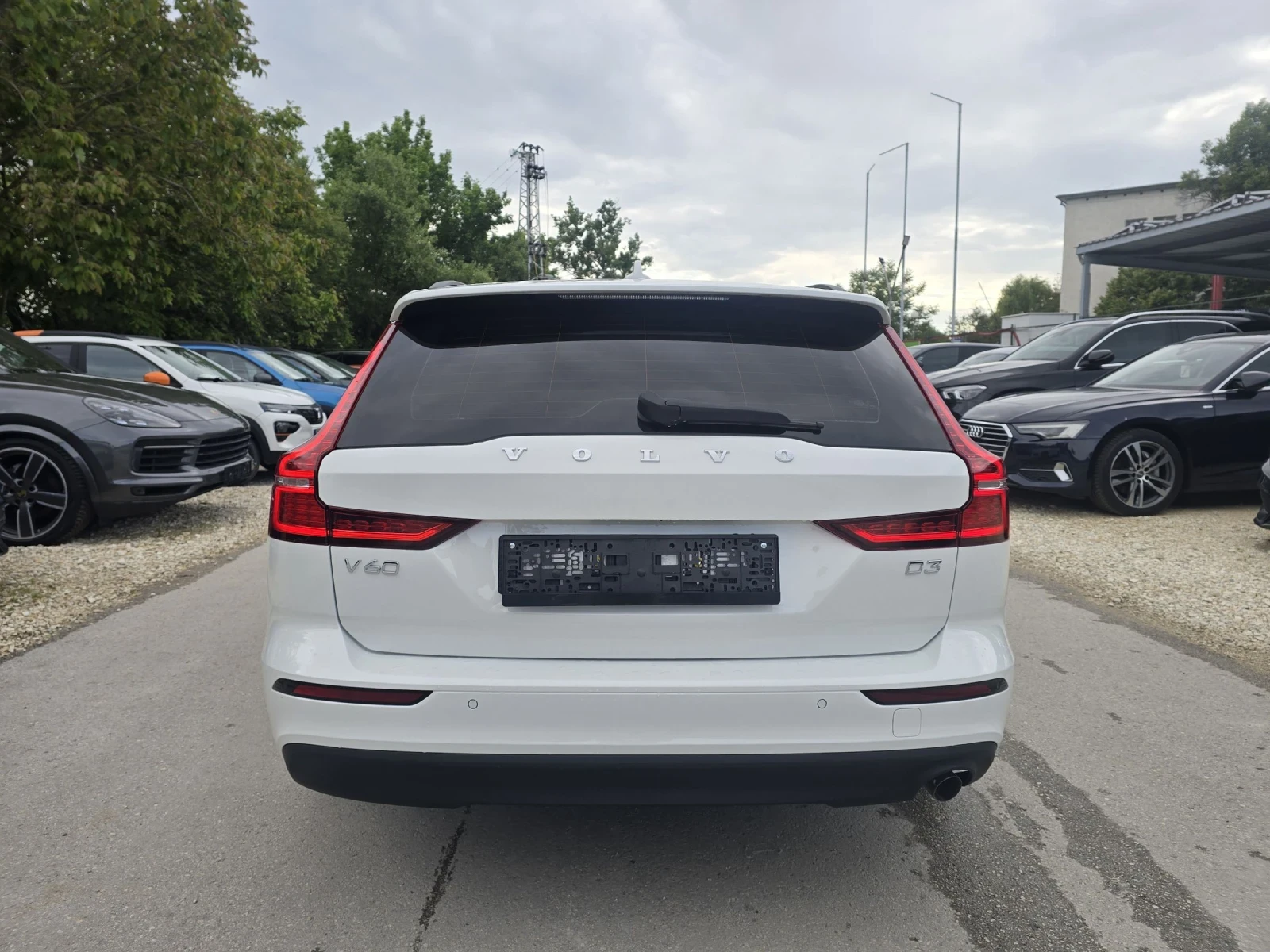 Volvo V60 2.0 150к.с Топ състояние  - изображение 6