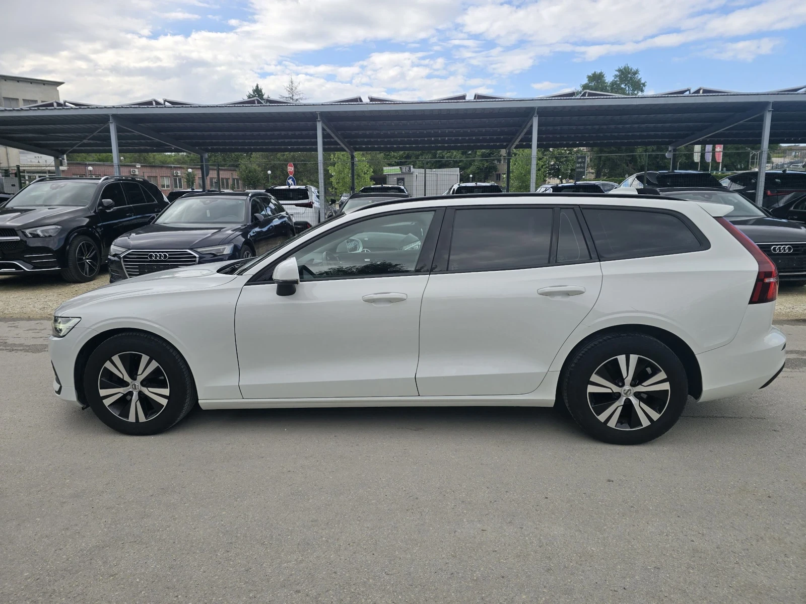 Volvo V60 2.0 150к.с Топ състояние  - изображение 7