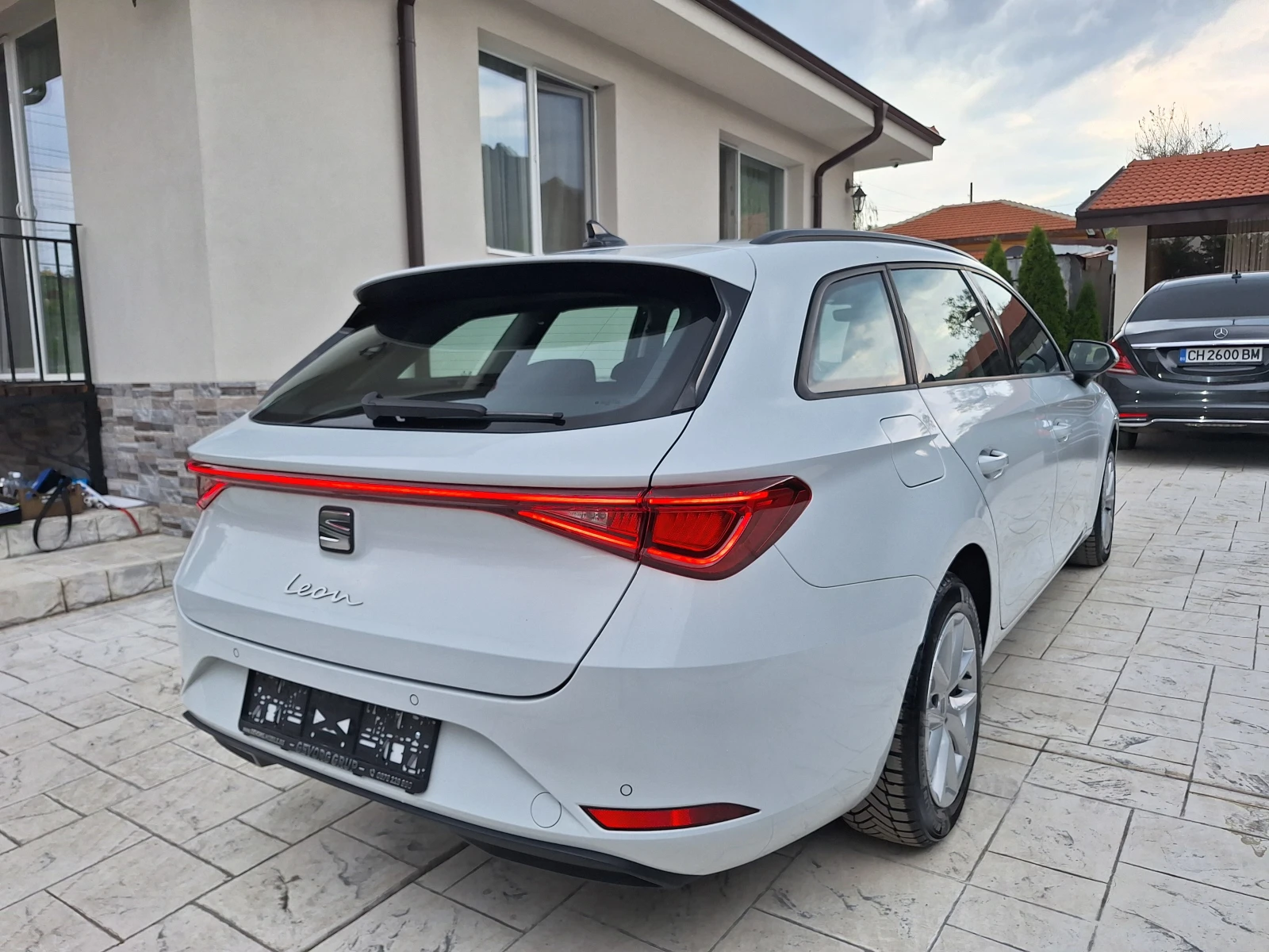 Seat Leon 2.0 TDI УНИКАЛНА  - изображение 4