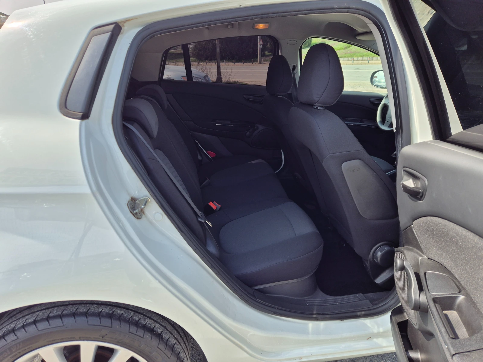 Fiat Bravo 1.4i, снимка 10 - Автомобили и джипове - 53743056