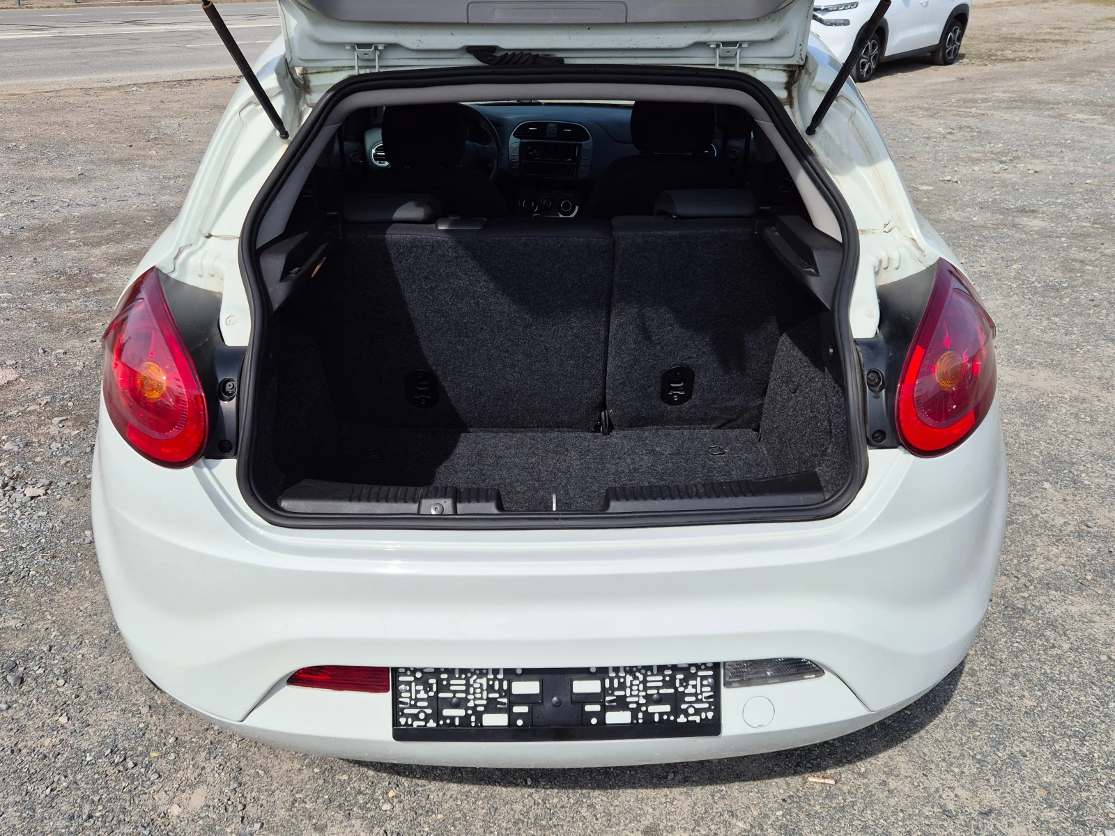 Fiat Bravo 1.4i, снимка 11 - Автомобили и джипове - 53743056