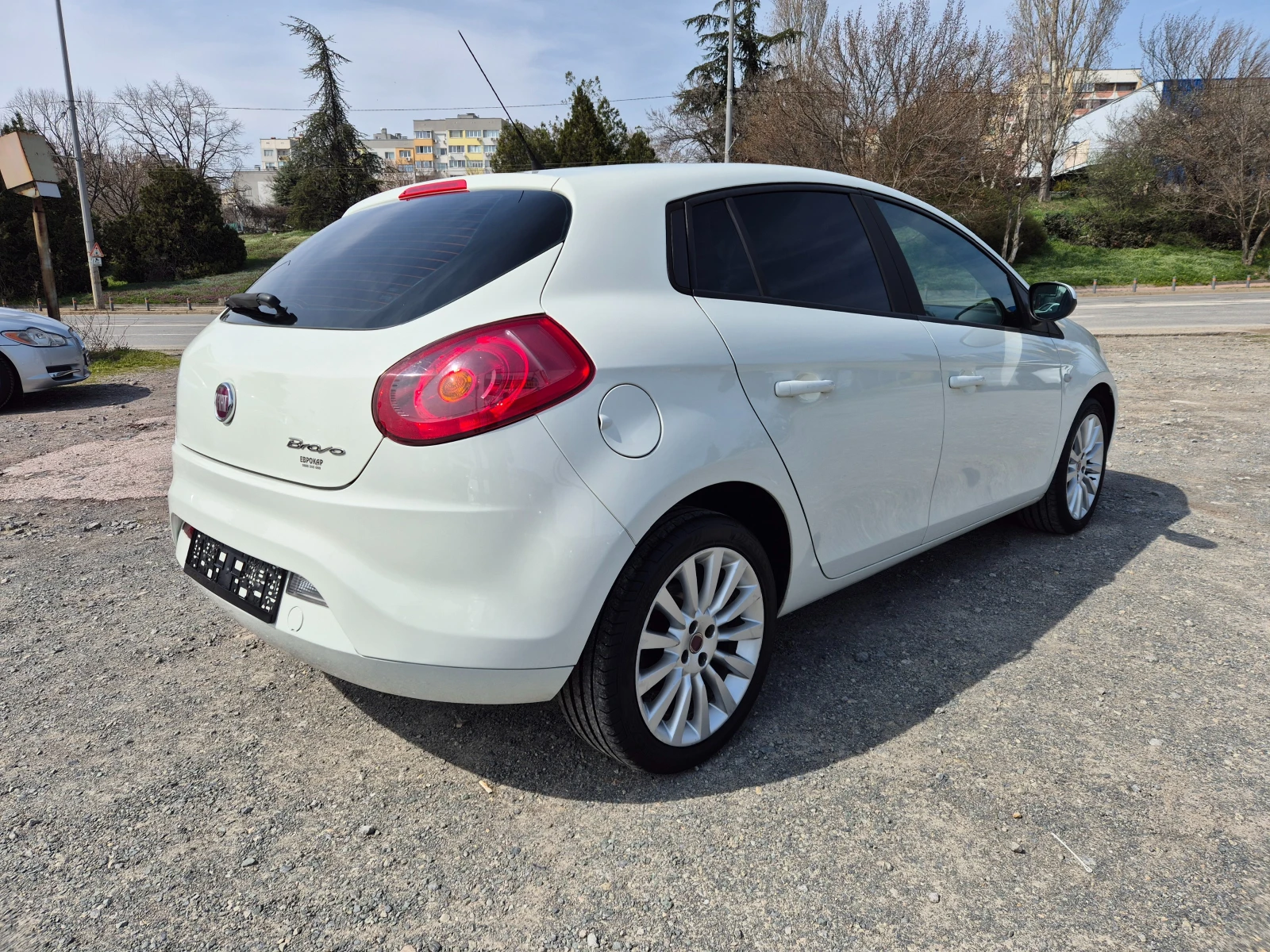Fiat Bravo 1.4i, снимка 5 - Автомобили и джипове - 53743056