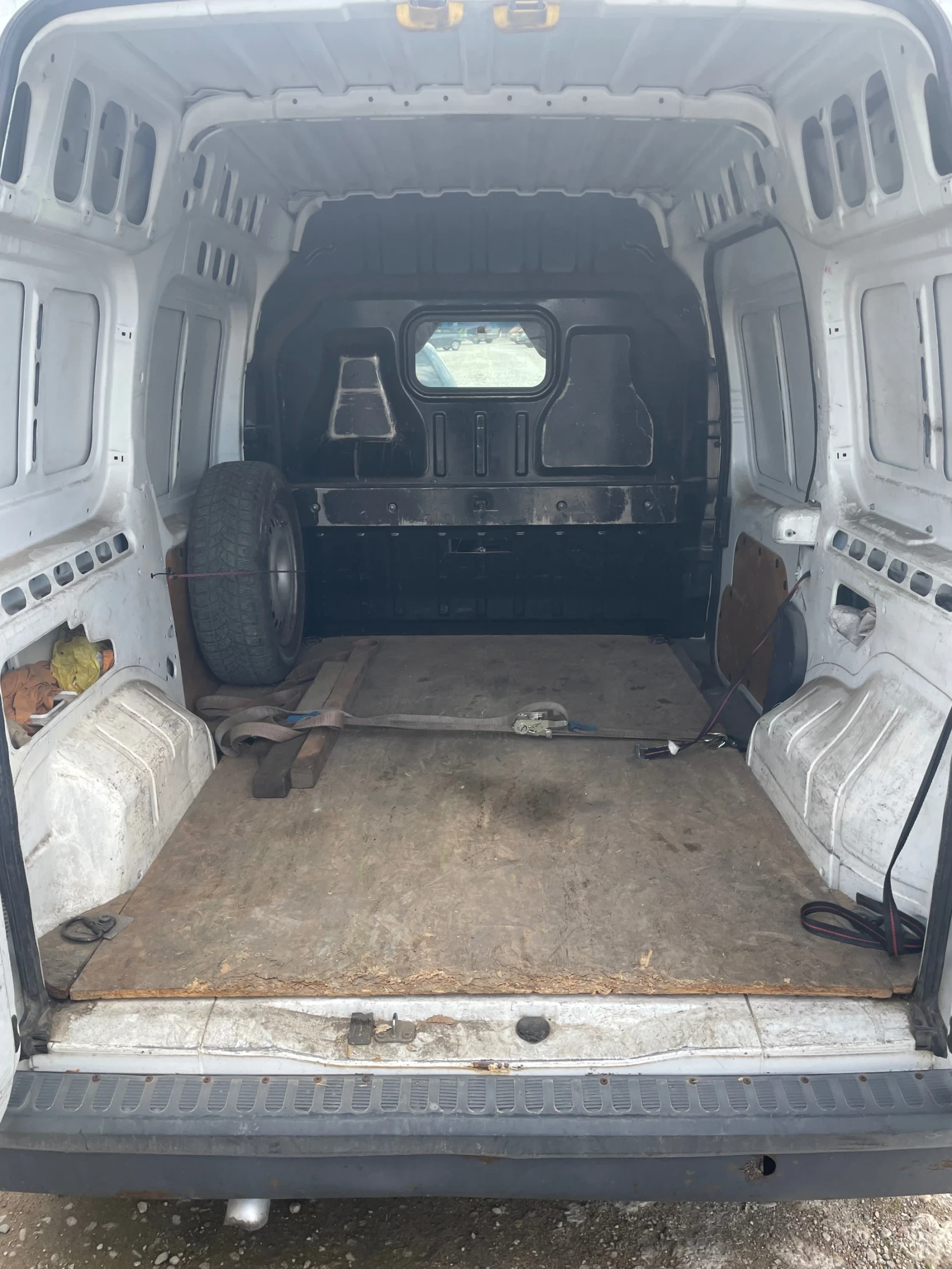 Ford Connect MAXI T230, снимка 9 - Автомобили и джипове - 53973541