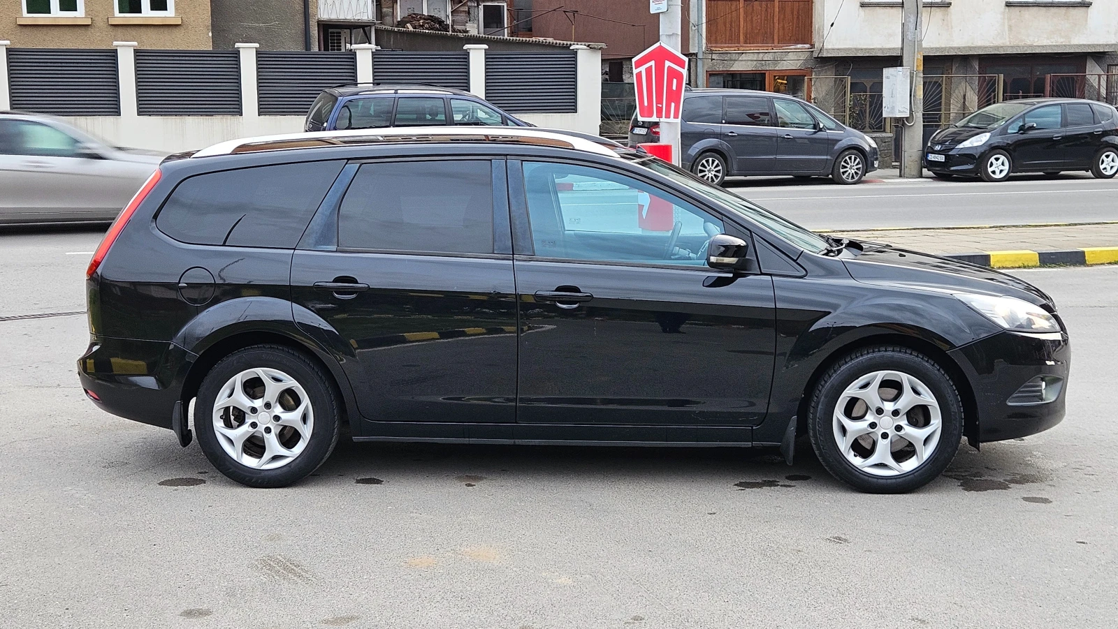 Ford Focus 1.6 Tdi Navig/Klimatronik/Titanium, снимка 8 - Автомобили и джипове - 54189428