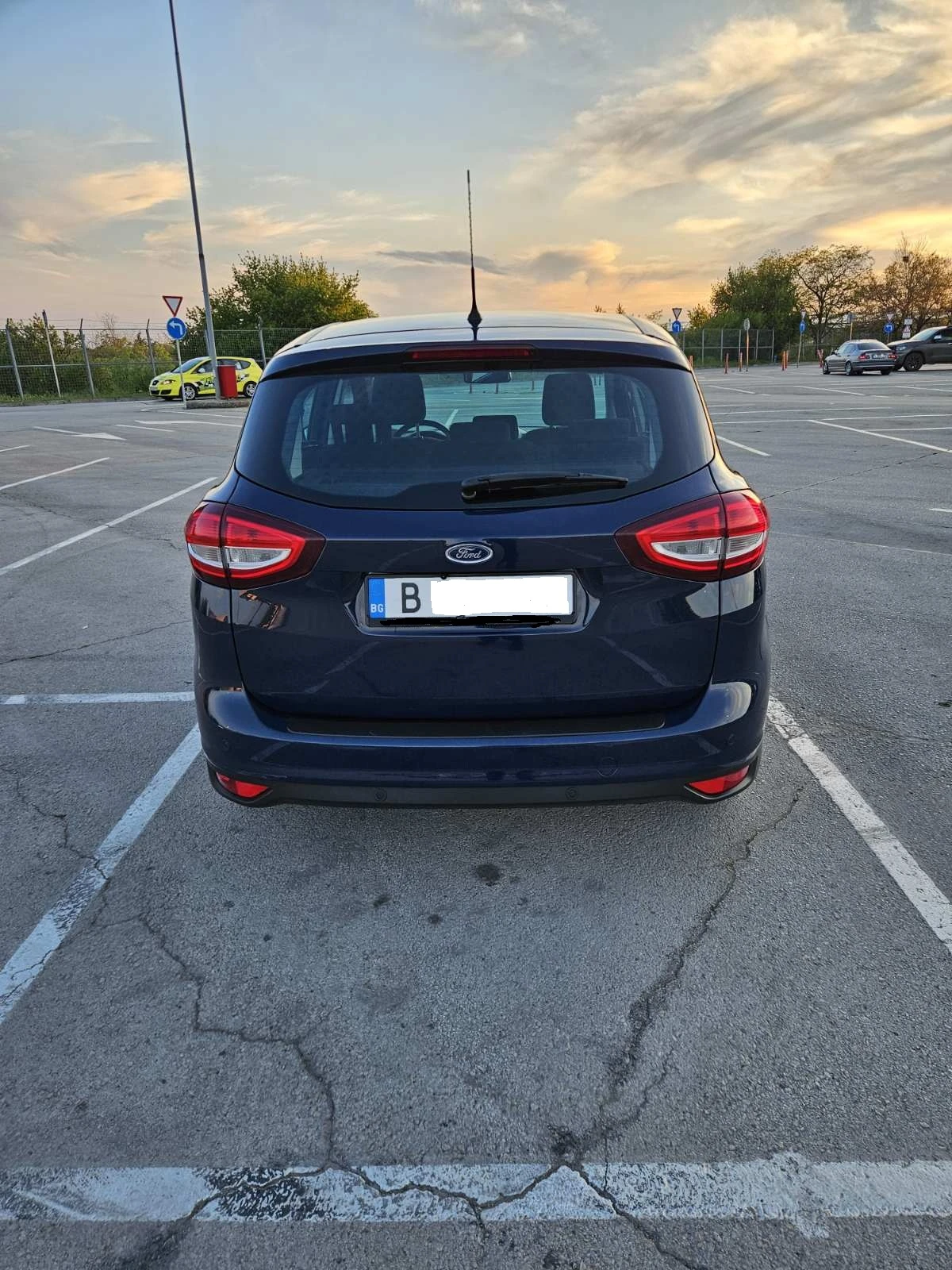 Ford C-max, снимка 4 - Автомобили и джипове - 54500228