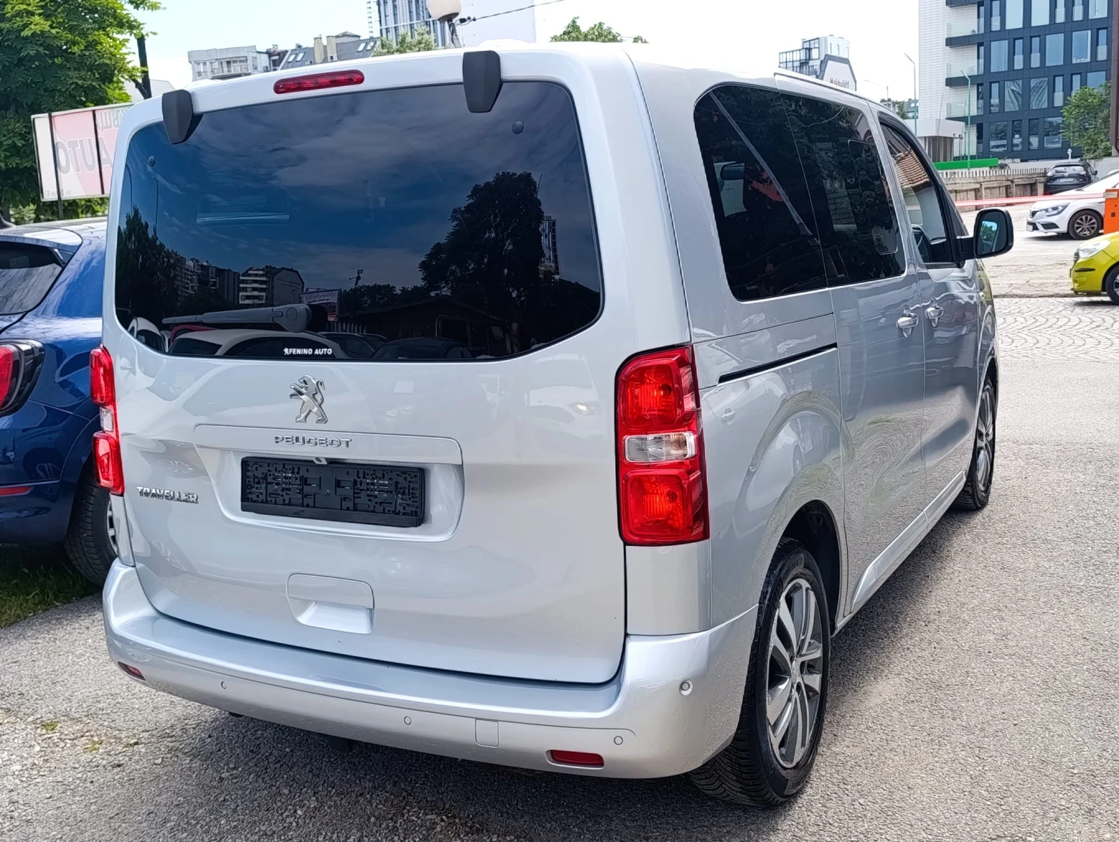 Peugeot Traveler 2.0HDI Автоматик!!!, снимка 5 - Автомобили и джипове - 54735356