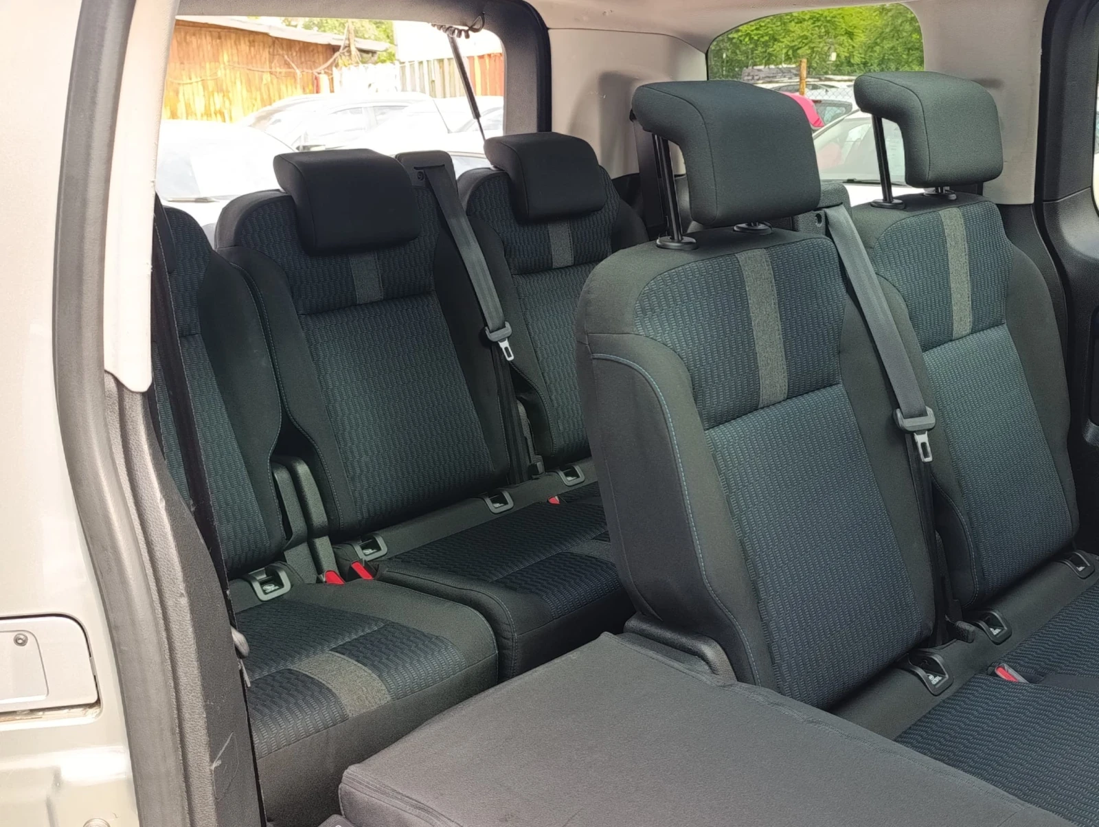 Peugeot Traveler 2.0HDI Автоматик!!!, снимка 14 - Автомобили и джипове - 54735356