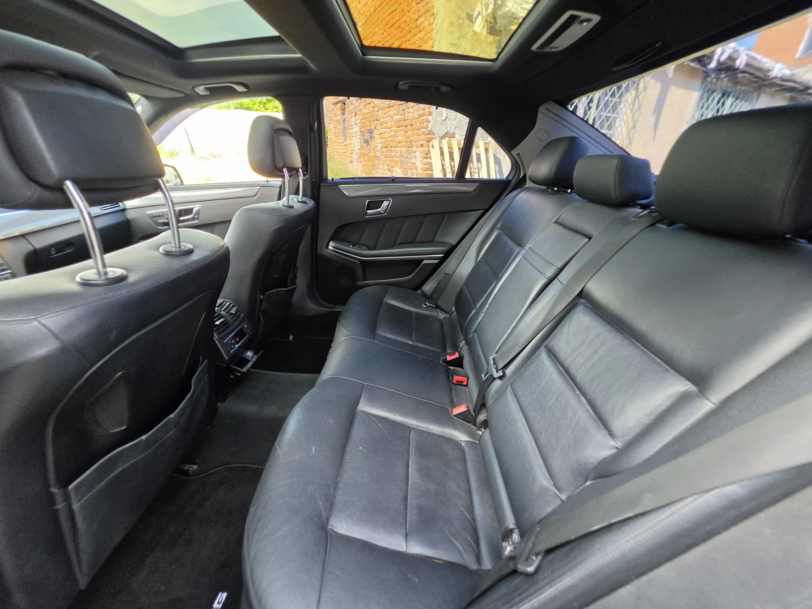 Mercedes-Benz E 350 Амж 4матик панорама, снимка 11 - Автомобили и джипове - 54819766