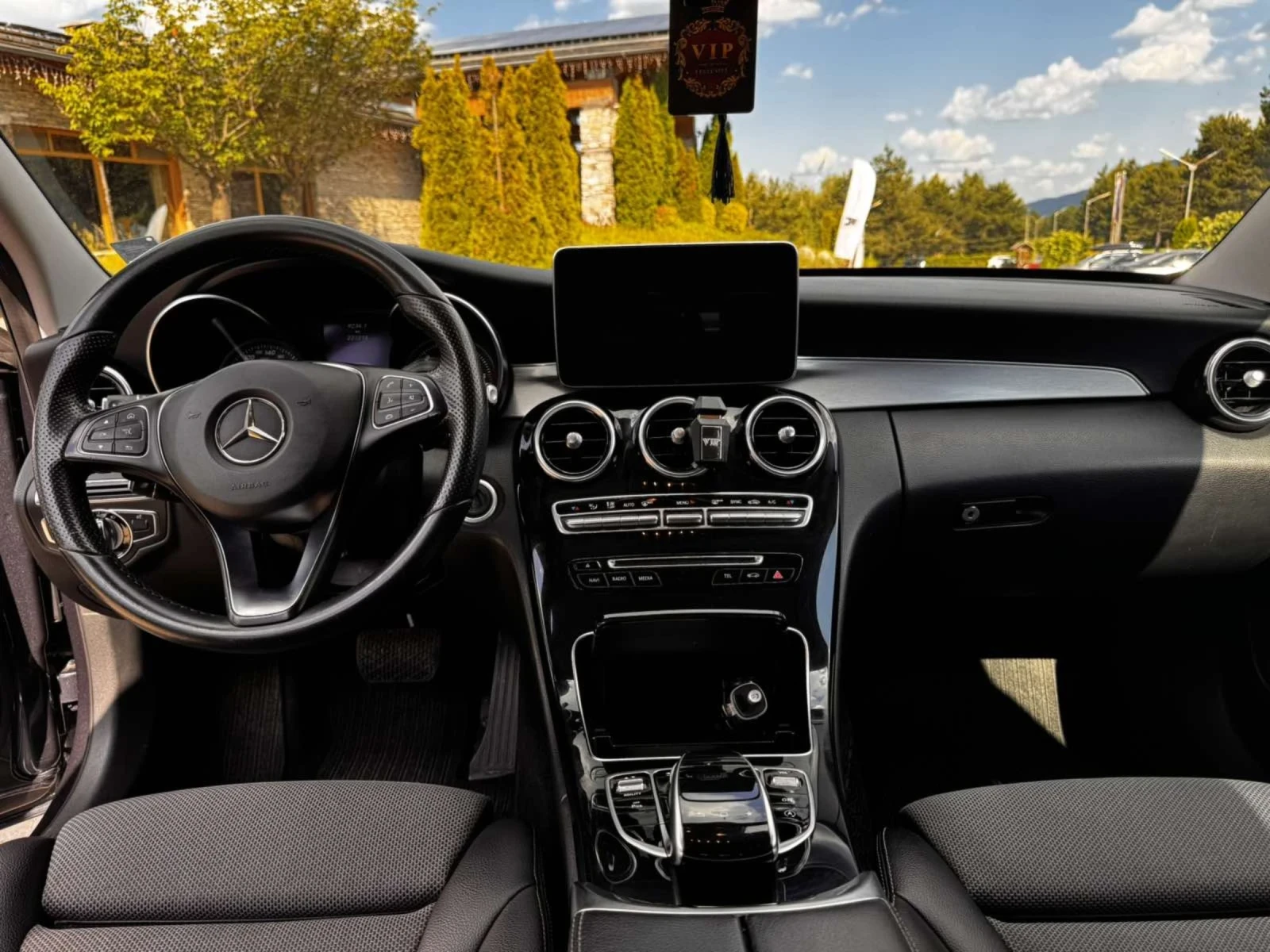 Mercedes-Benz C 250 BlueTec 4matik , снимка 13 - Автомобили и джипове - 54990573