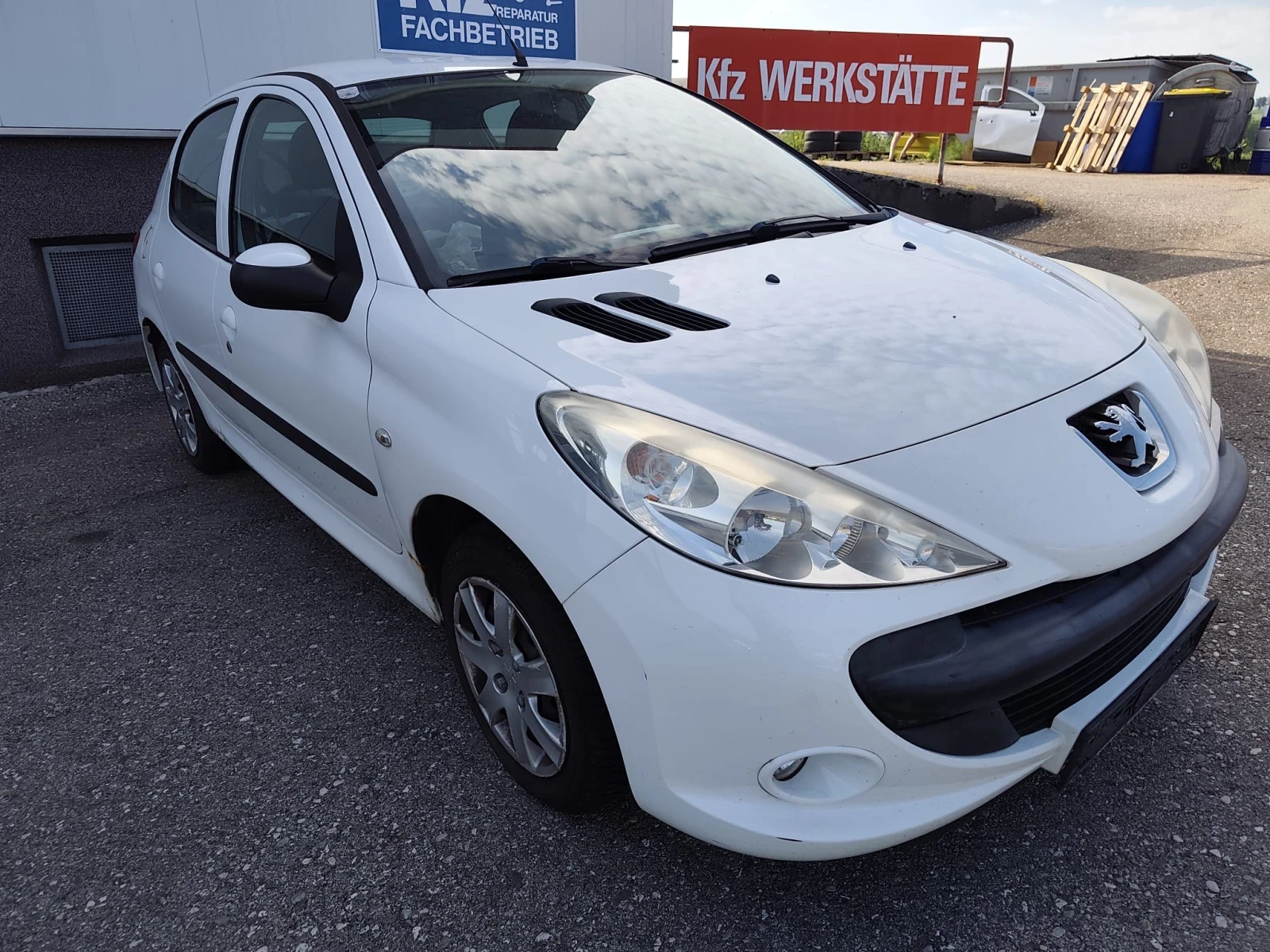 Peugeot 206 206+ 1.1i КЛИМА , снимка 4 - Автомобили и джипове - 55147003