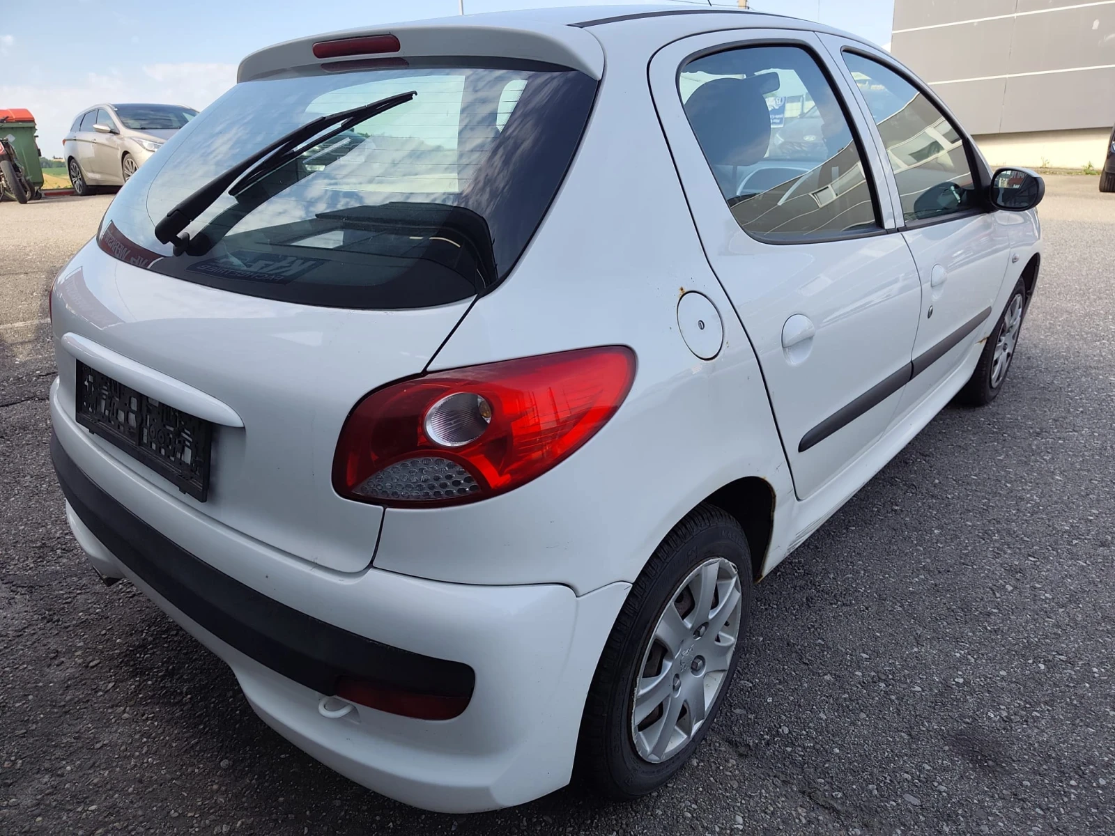 Peugeot 206 206+ 1.1i КЛИМА , снимка 3 - Автомобили и джипове - 55147003