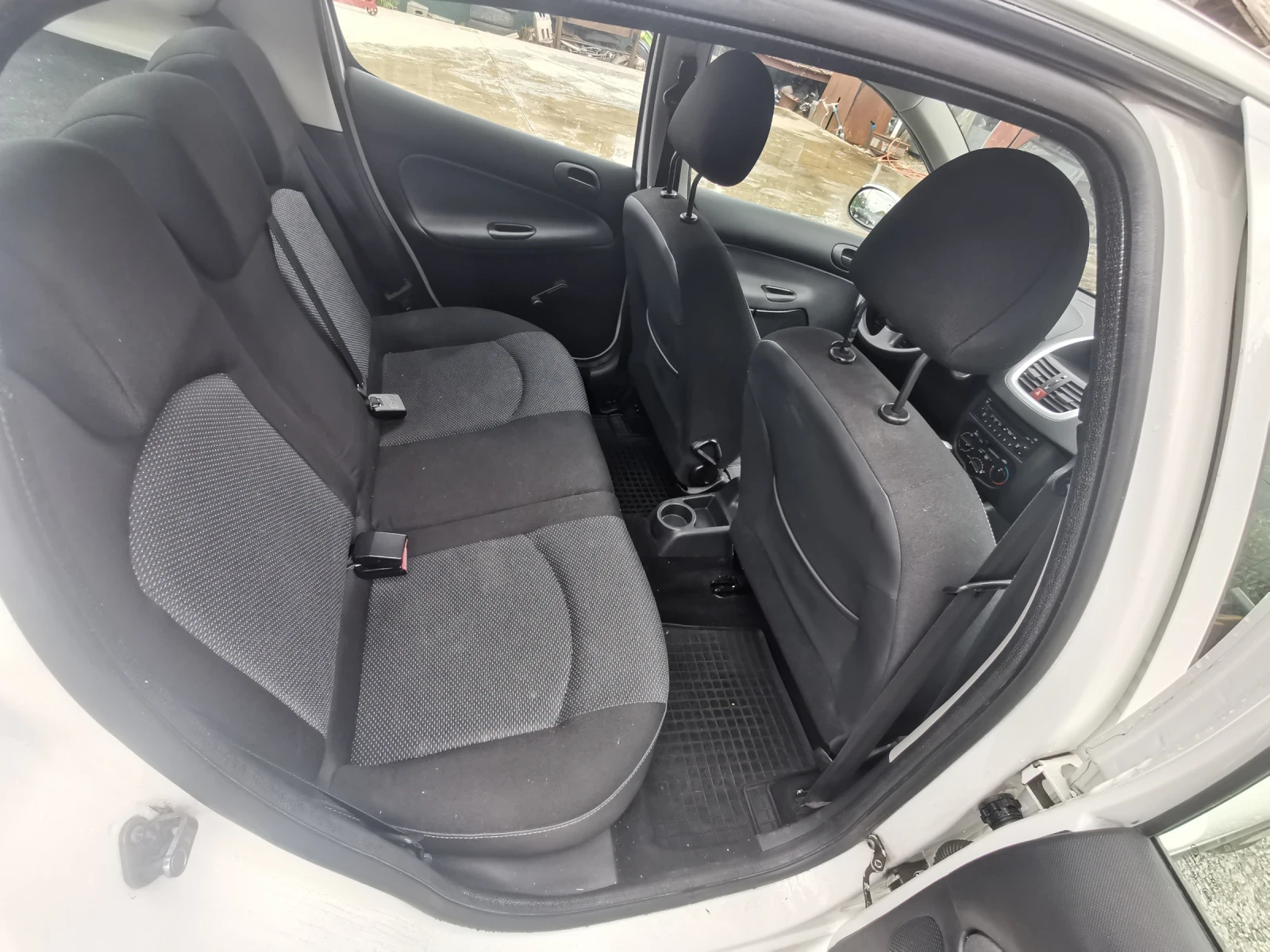 Peugeot 206 206+ 1.1i КЛИМА , снимка 11 - Автомобили и джипове - 56644250