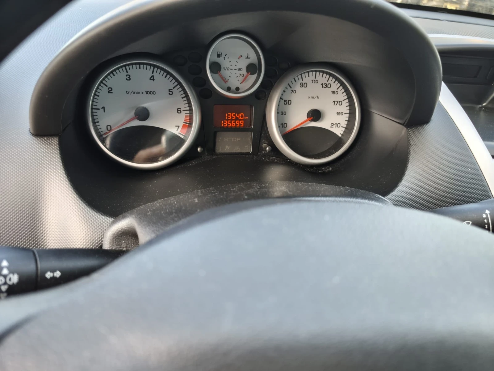 Peugeot 206 206+ 1.1i КЛИМА , снимка 8 - Автомобили и джипове - 55147003