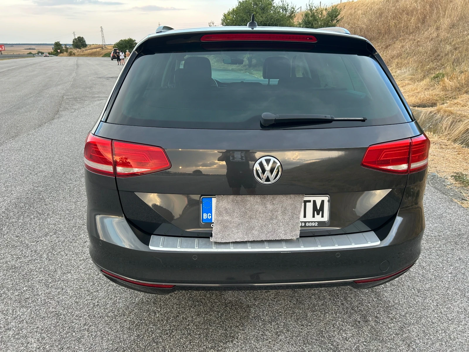 VW Passat Комви, снимка 4 - Автомобили и джипове - 55795187