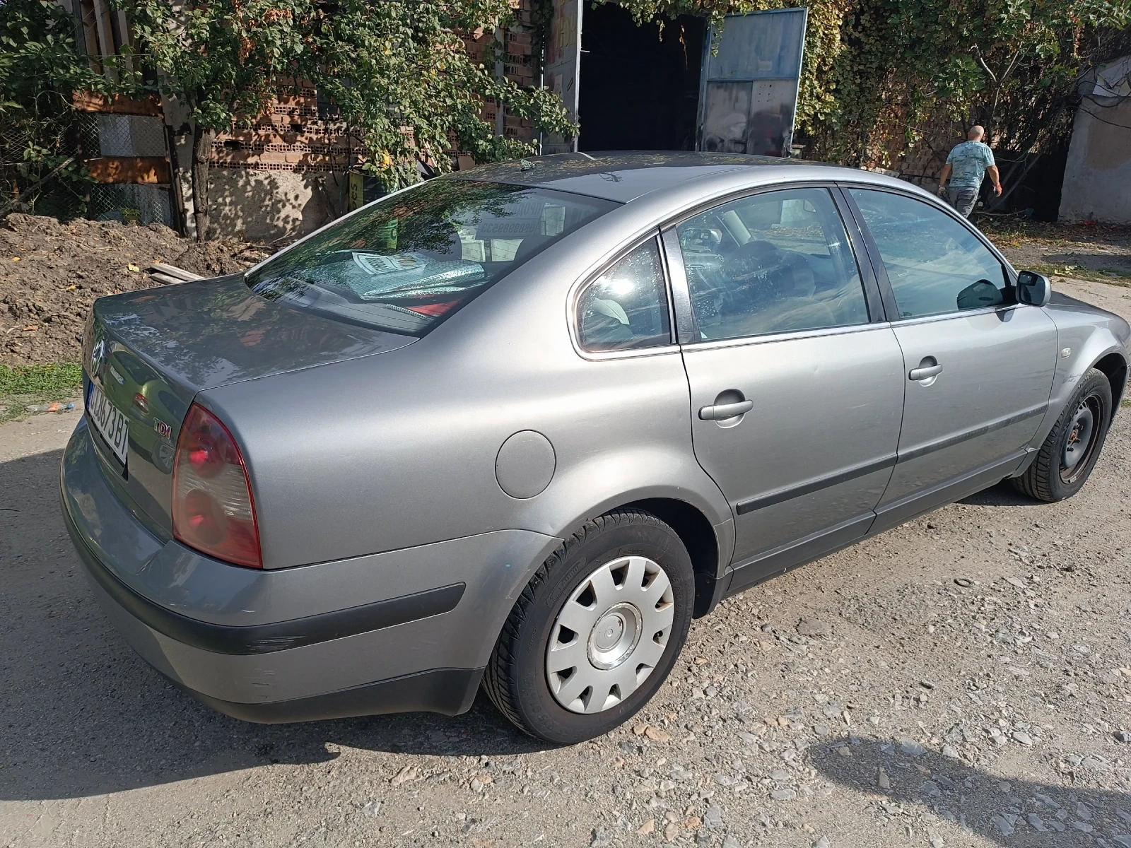 VW Passat, снимка 6 - Автомобили и джипове - 56198444