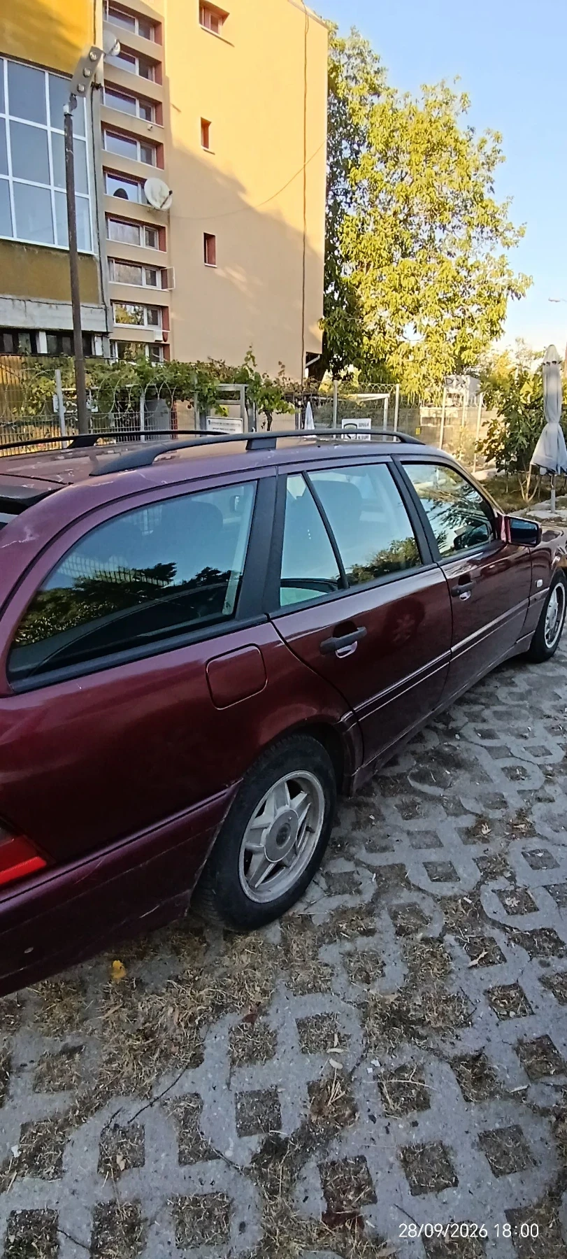 Mercedes-Benz C 180 W202, снимка 5 - Автомобили и джипове - 56272735