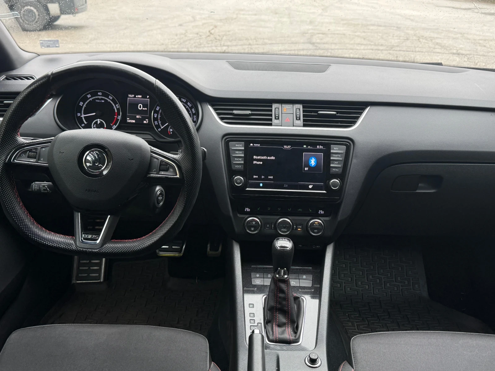 Skoda Octavia 2.0TSi VRS Challenge, снимка 10 - Автомобили и джипове - 56738793