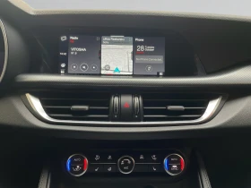 Alfa Romeo Stelvio Veloce 2.0 Petrol AT8 Q4, снимка 10