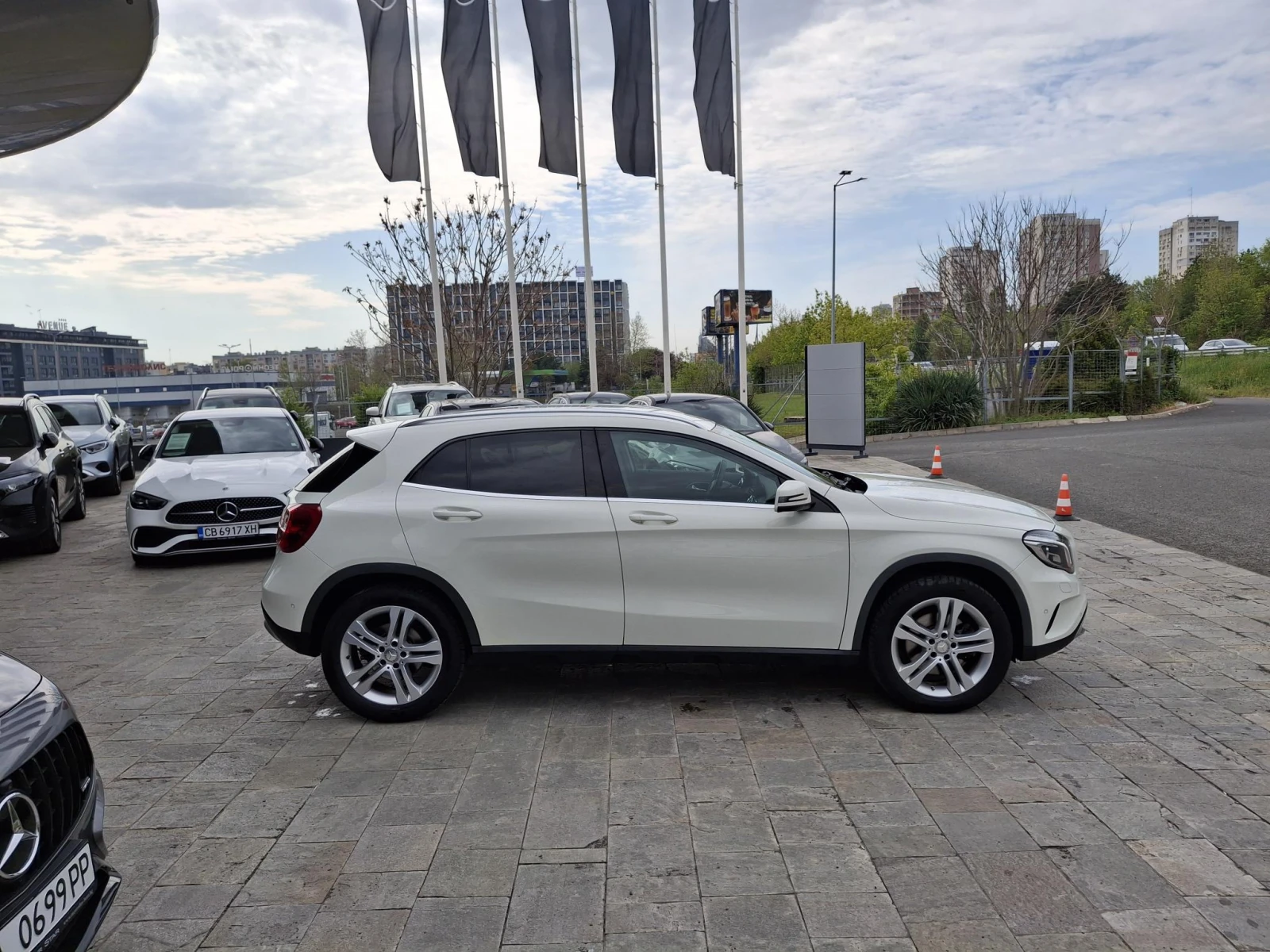 Mercedes-Benz GLA 250 4MATIC - изображение 4