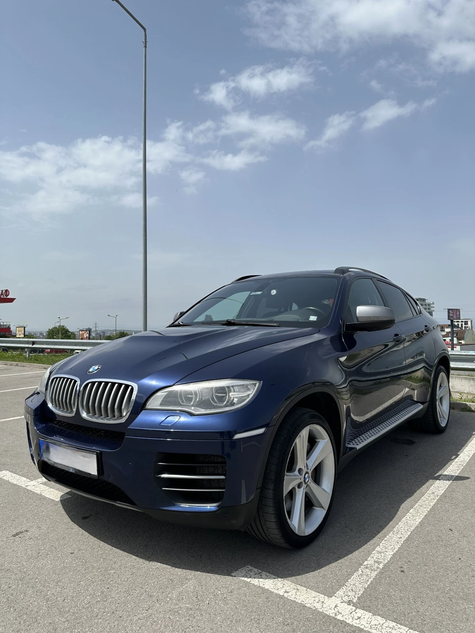 BMW X6 M50D - изображение 2