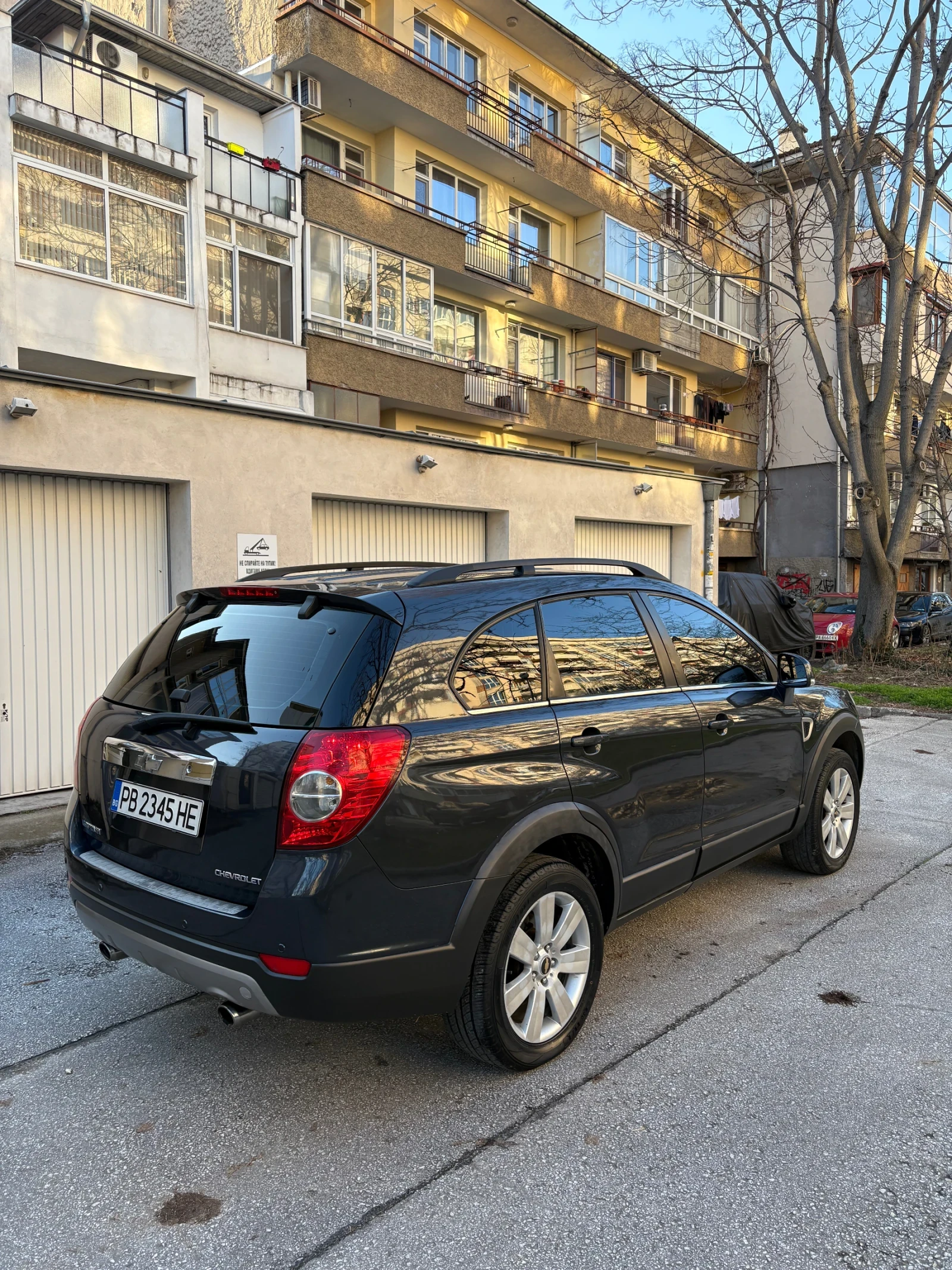Chevrolet Captiva 2.0d 4х4 ОТЛИЧНО СЪСТОЯНИЕ, снимка 3 - Автомобили и джипове - 53612221
